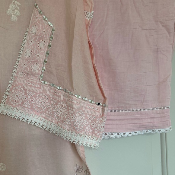 Pakistani Shalwar Kameez 2Pc - Picture 4 of 8